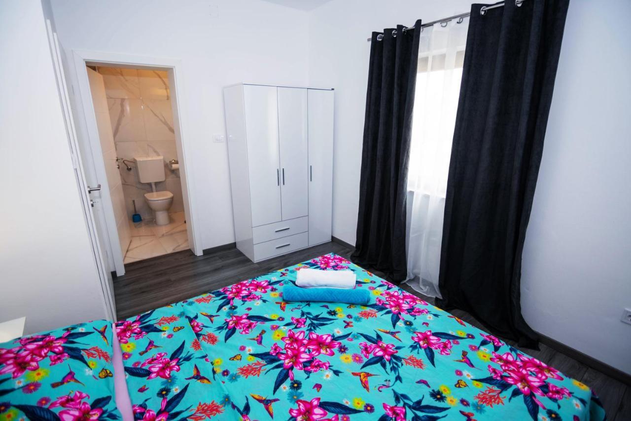 Apartments Samac شيبينيك المظهر الخارجي الصورة