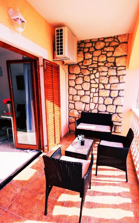 Apartments Samac شيبينيك المظهر الخارجي الصورة