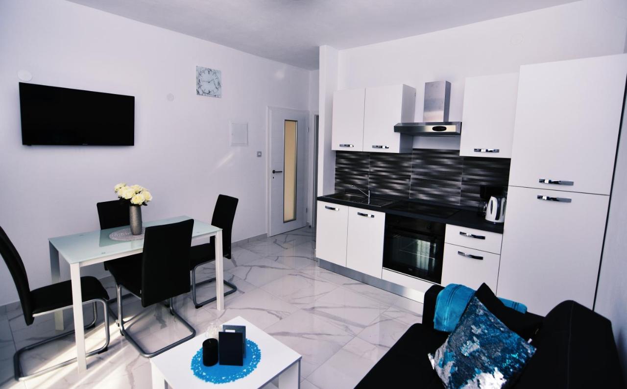 Apartments Samac شيبينيك المظهر الخارجي الصورة